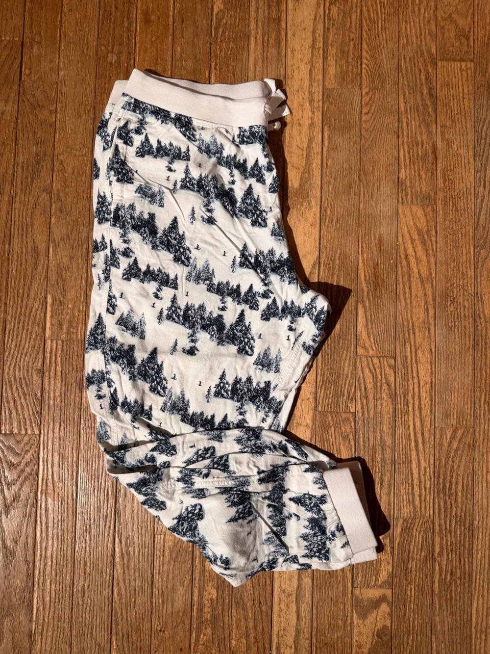 American Eagle Outfitters White Jogger Pants with Black Tree Print